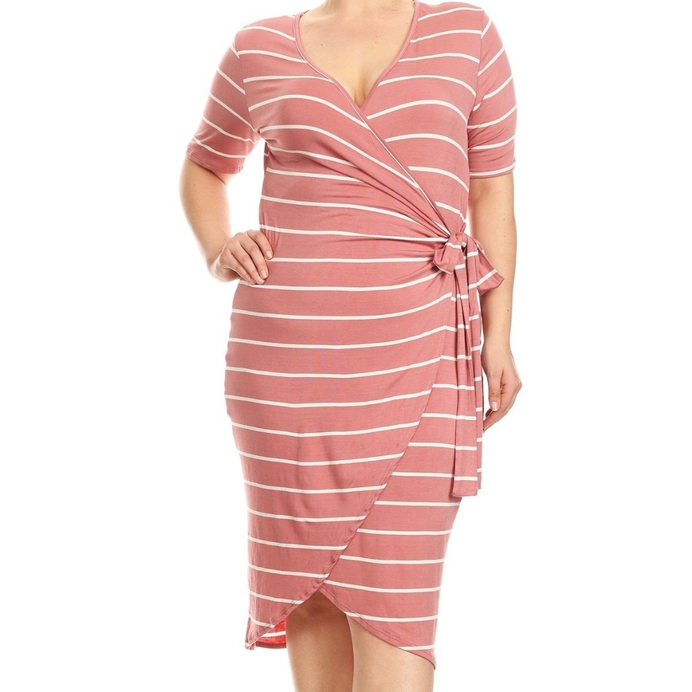 Beautiful Mauve & white Faux wrap Dress Plus size